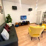 Comfy 3-Bedrooms With Family Karaoke Max-10Pax